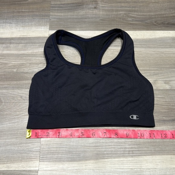 Champion Women's Black Racerback Sports Bra size medium - Picture 4 of 7